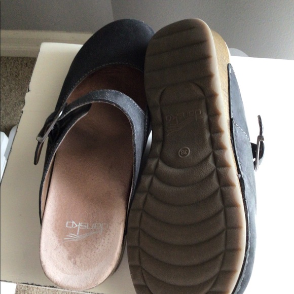 Dansko clogs - Picture 3 of 3